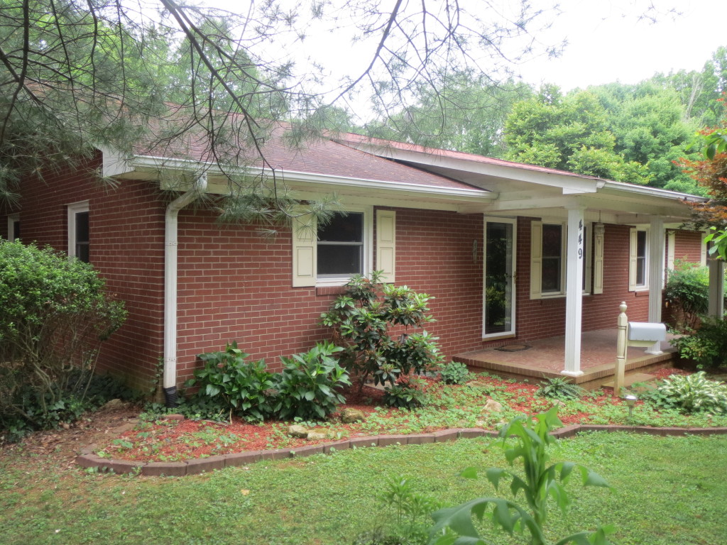 Caldararo House Jonesville taken 6-3-14 065